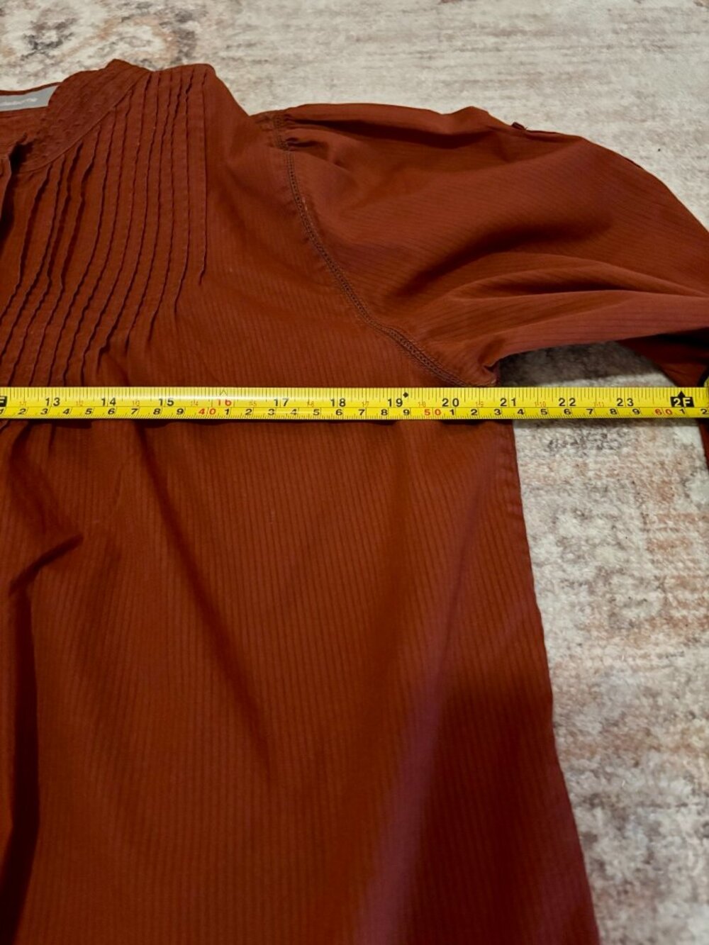 Liz Claiborne Women's Blouse Size 1X Rust Orange Pleated Roll Tab Sleeve Button - Picture 5 of 8